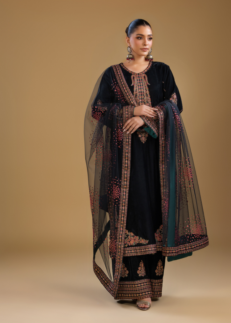 VM003-Midnight Velvet Charm