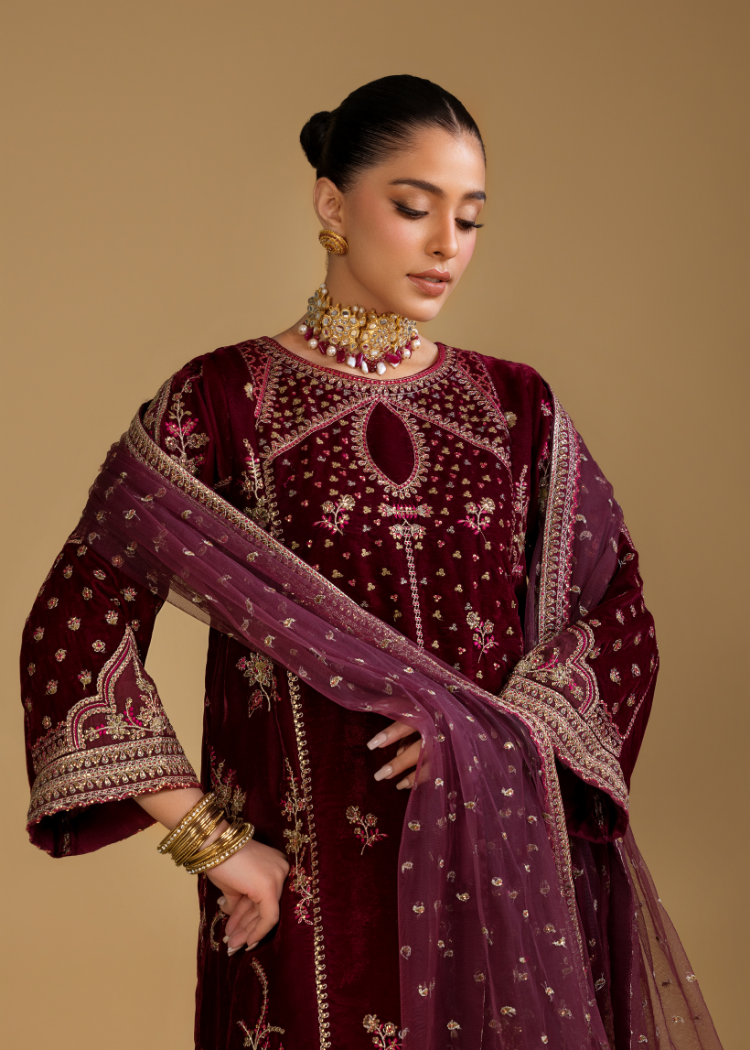 VW001-Maroon Velvet Charm