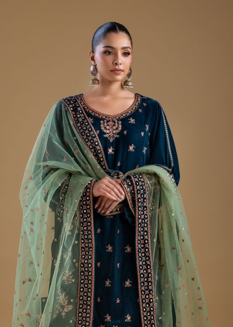 VM004-Emerald Velvet Aura