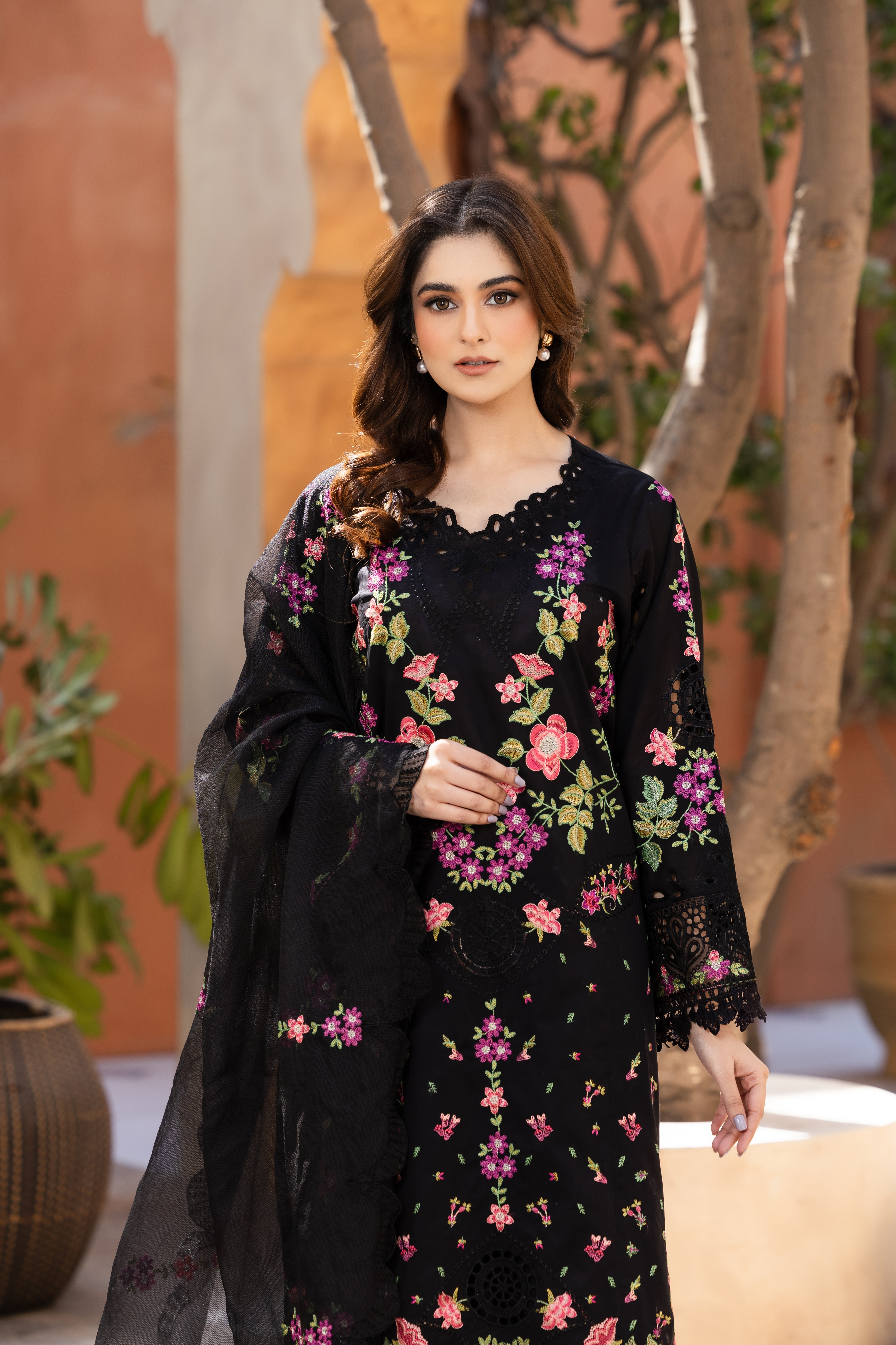 Gul E Siyah- The Epitome of Elegance PRET