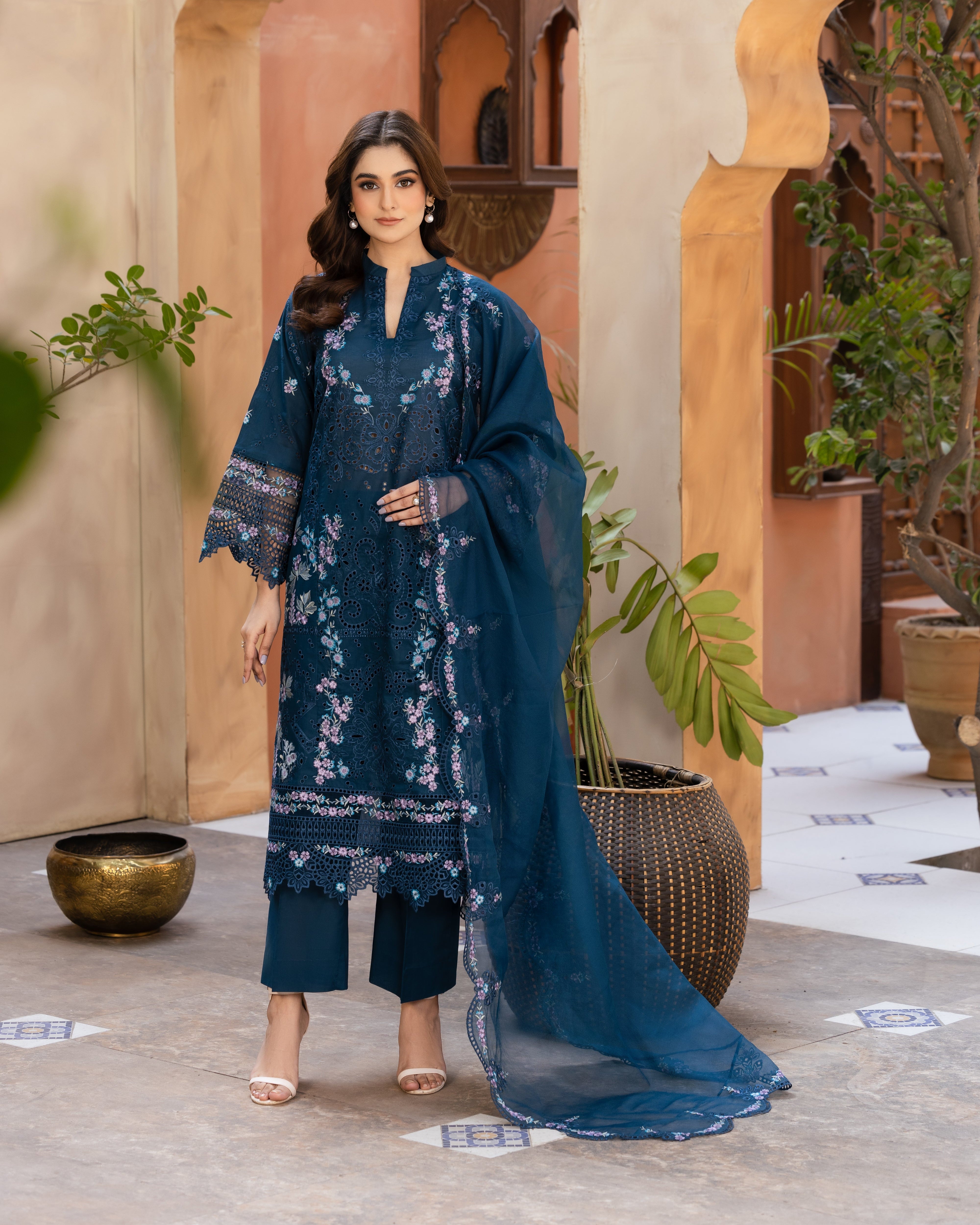 Neel Pari – The Essence of Deep Blue Elegance