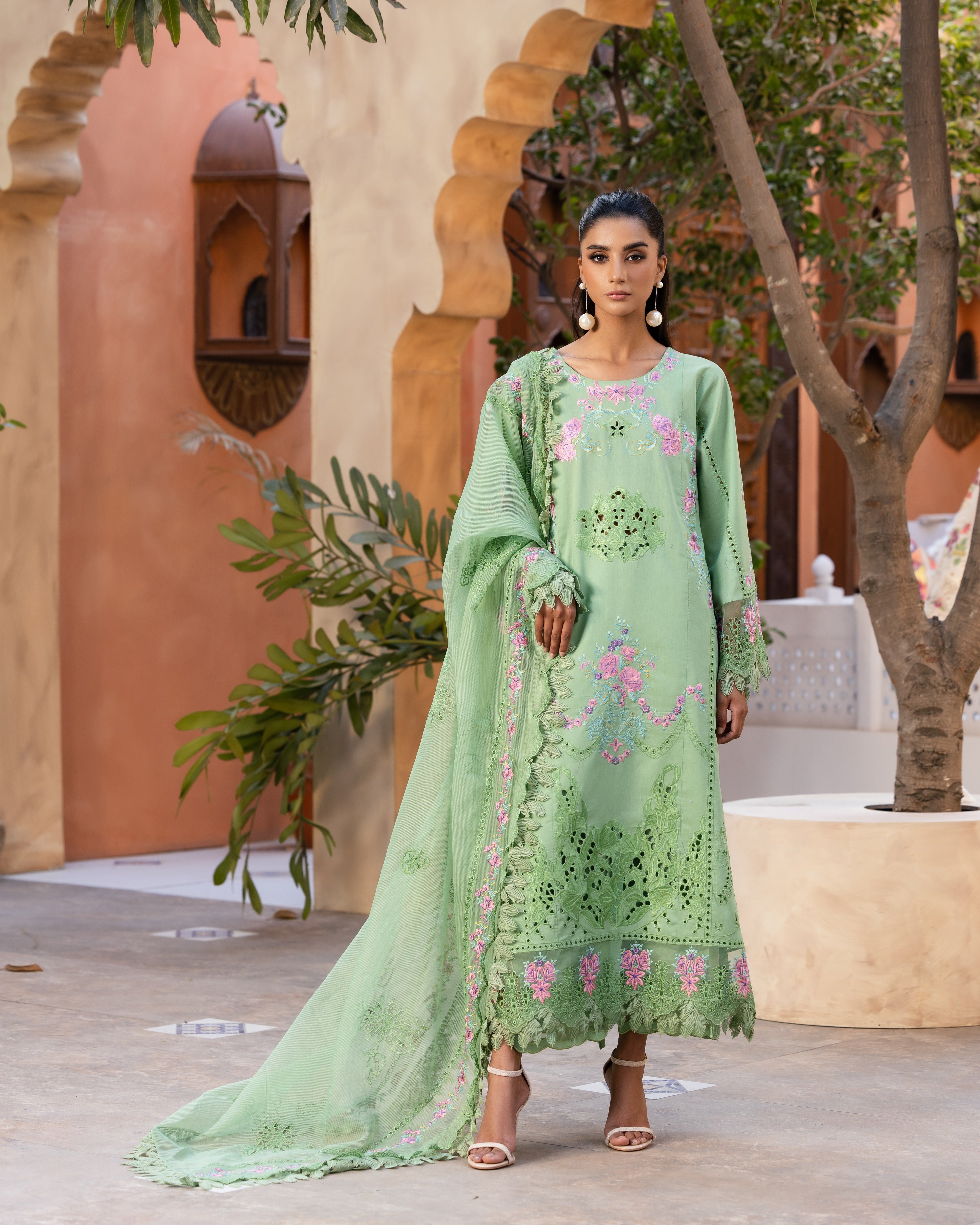 Zamurd – A Timeless Mint Green Elegance  Pret