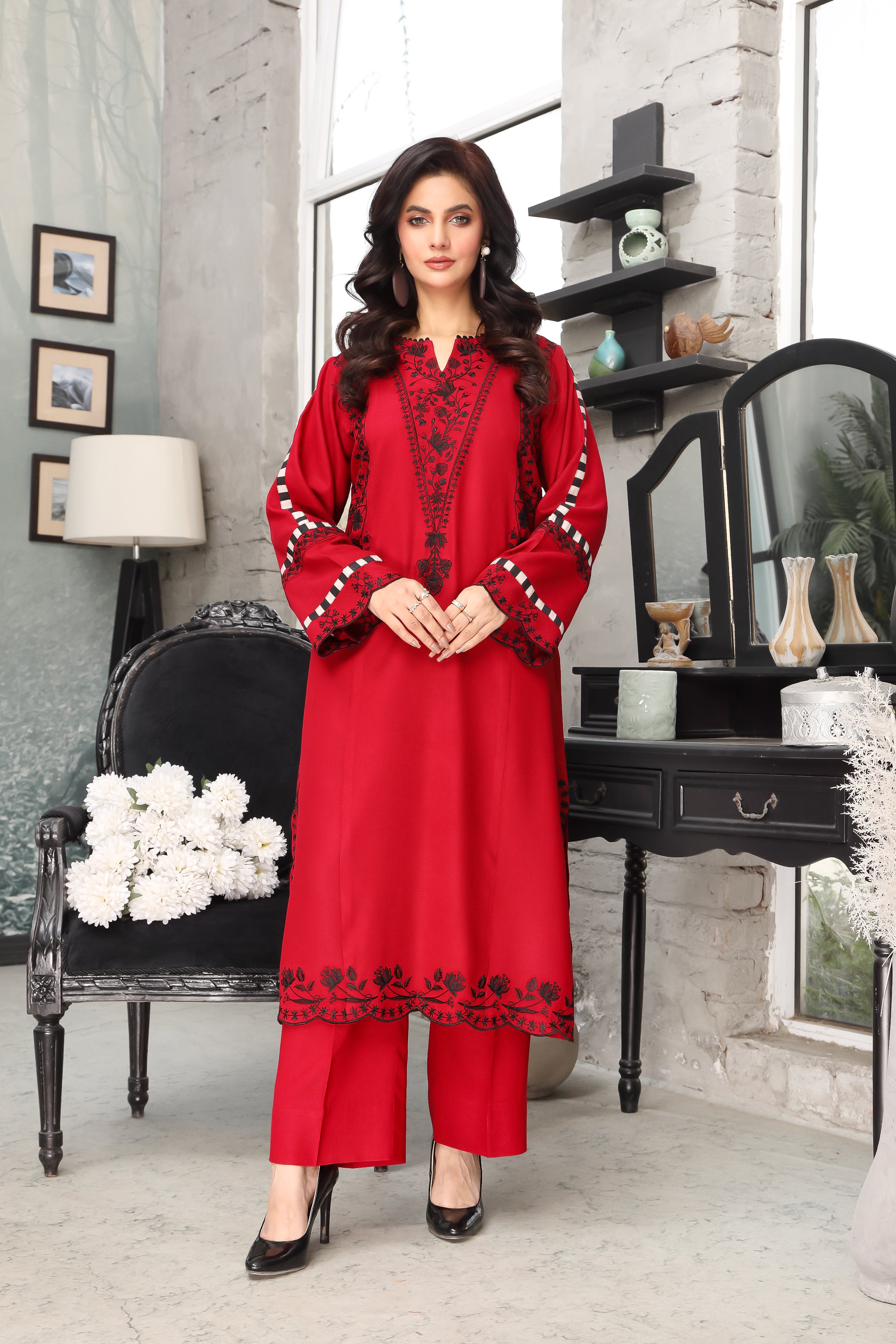 AF 710 | Modern Peach Wool Embroidered Panel Suit