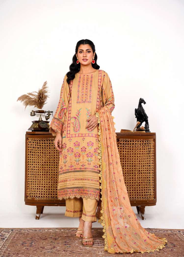 Heavily Embroidered Elegant Karandi Outfit 3PC