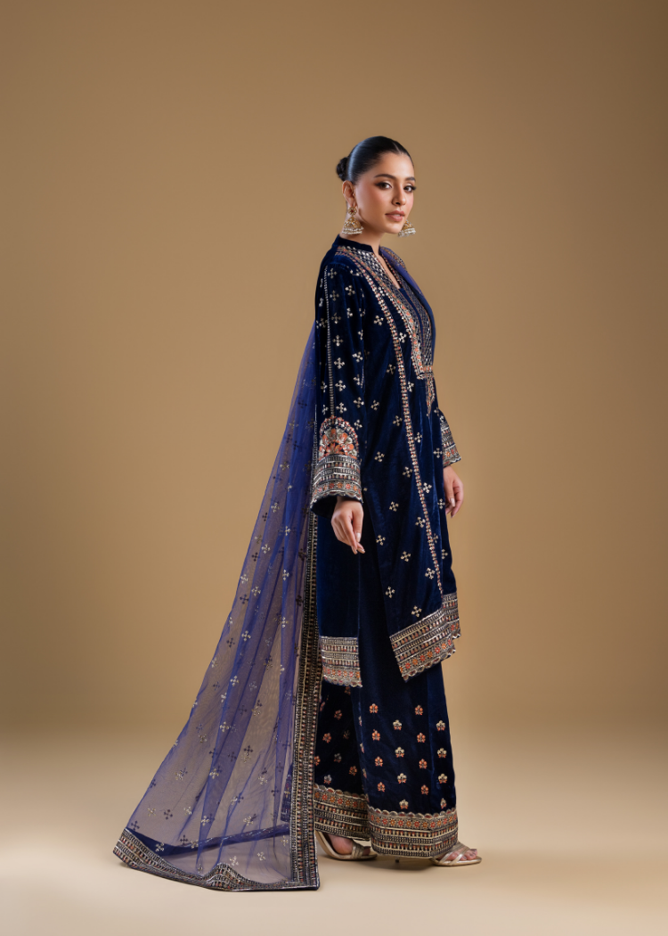 VM002-Midnight Velvet Muse