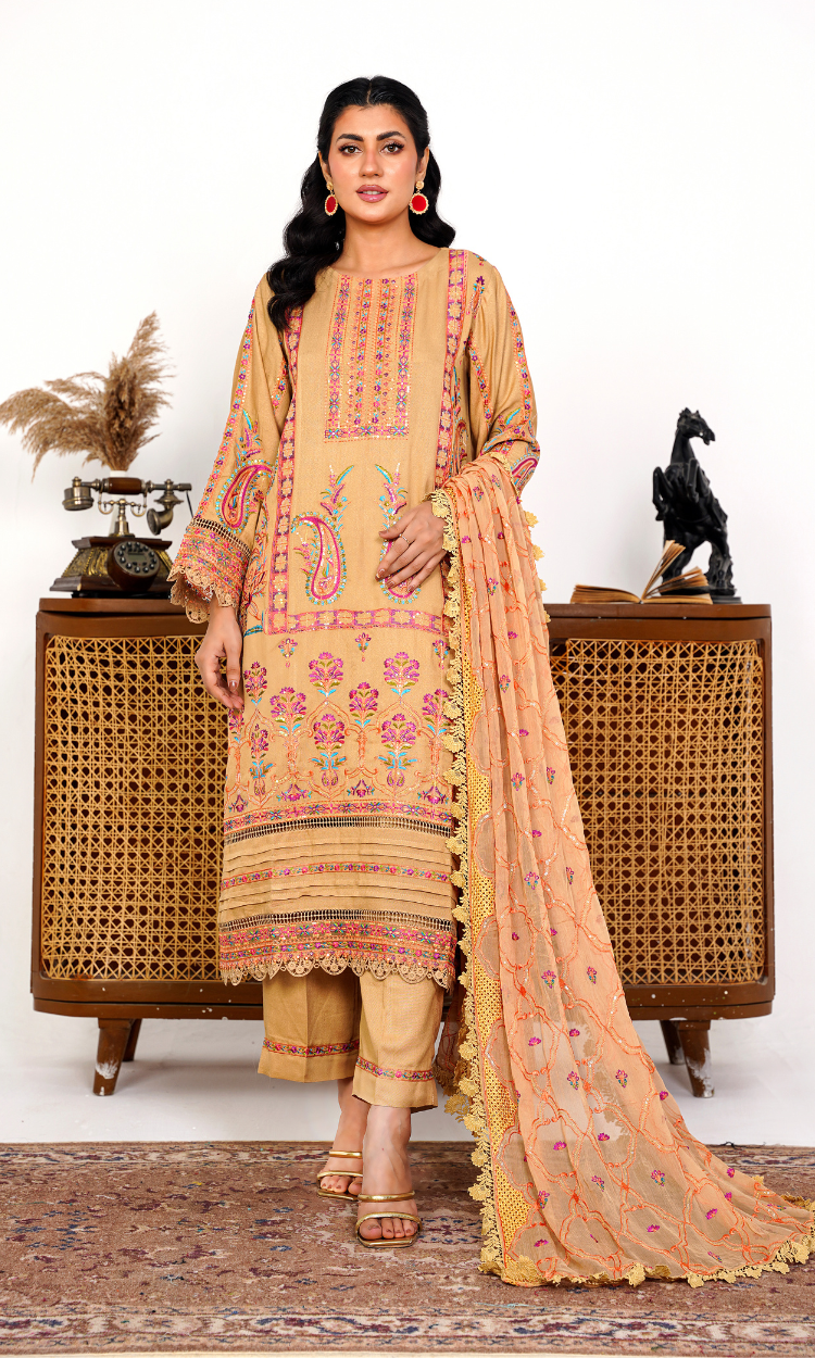 Heavily Embroidered Elegant Karandi Outfit 3PC