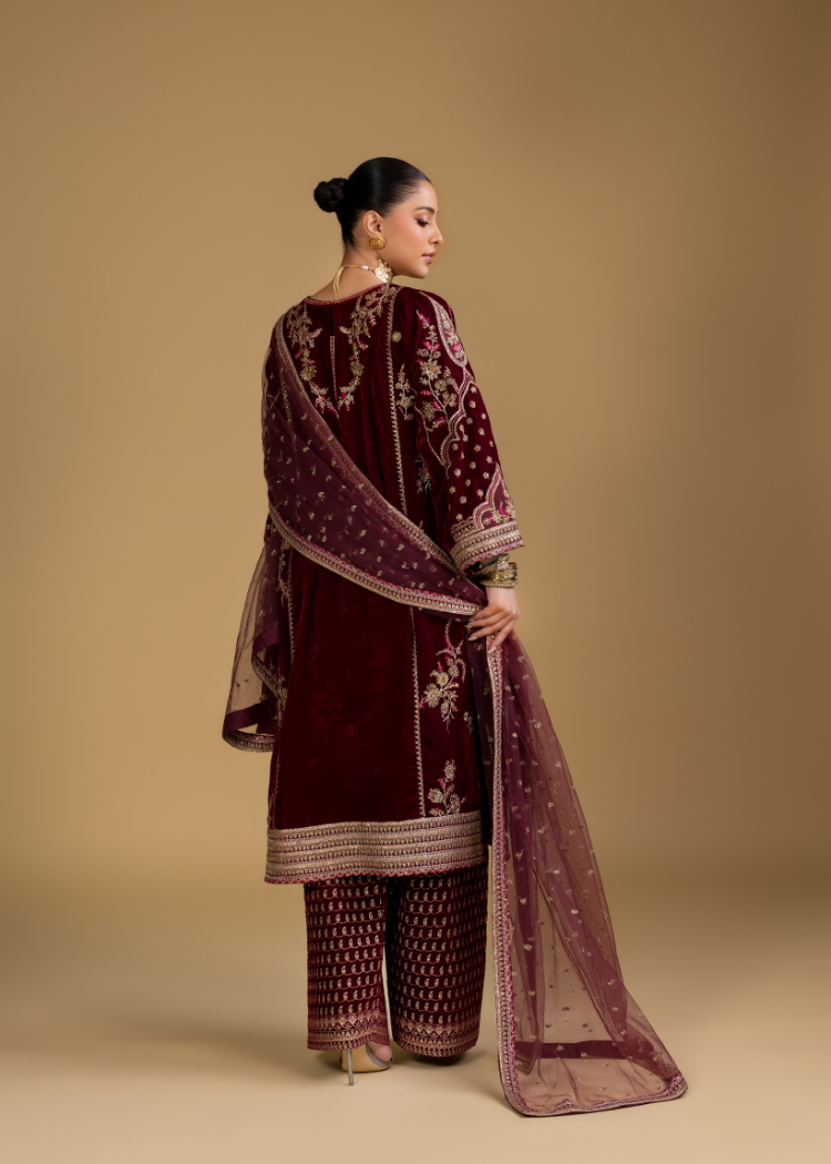 VW001-Maroon Velvet Charm