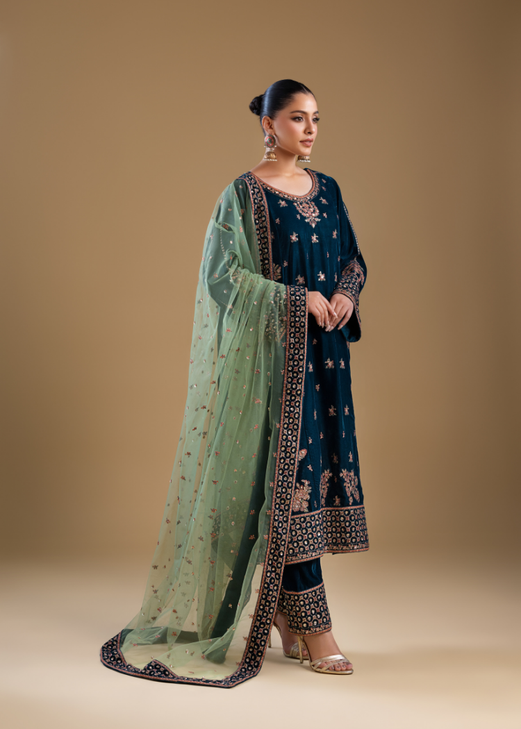 VM004-Emerald Velvet Aura