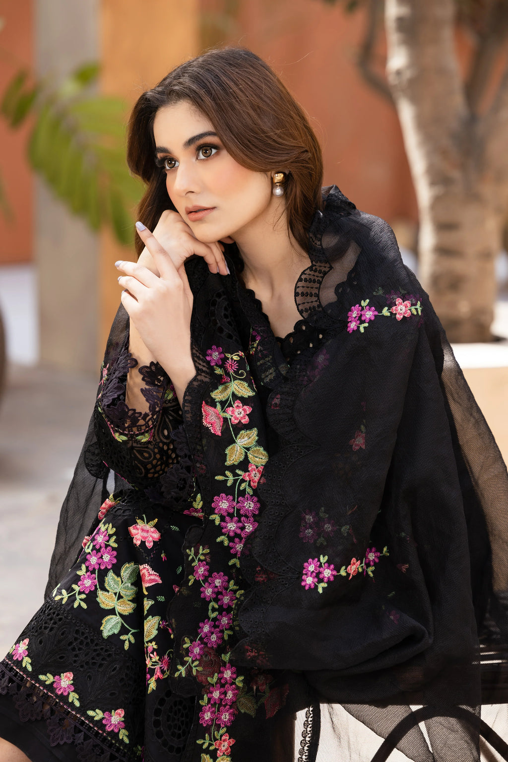 Gul E Siyah- The Epitome of Elegance