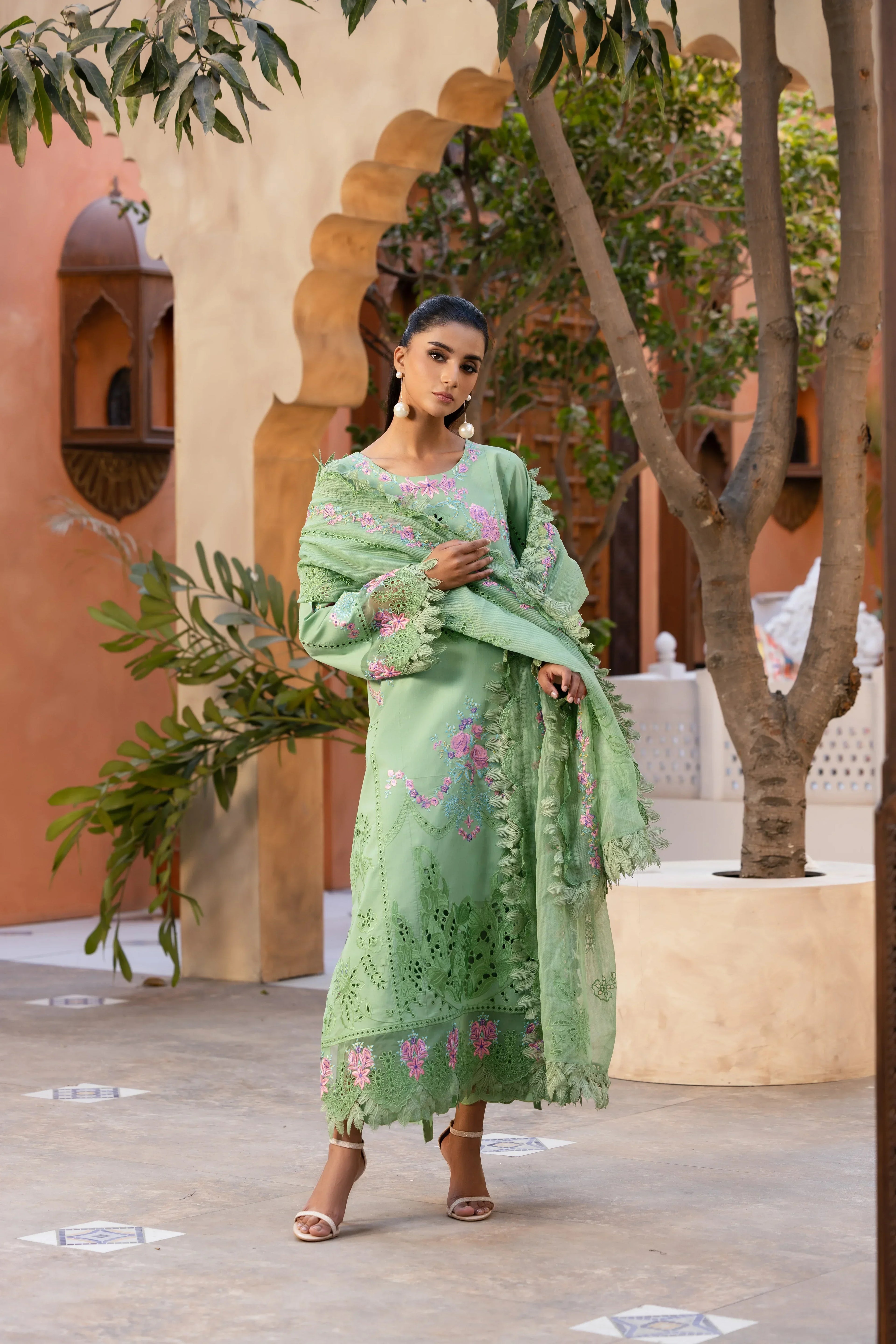 Zamurd – A Timeless Mint Green Elegance