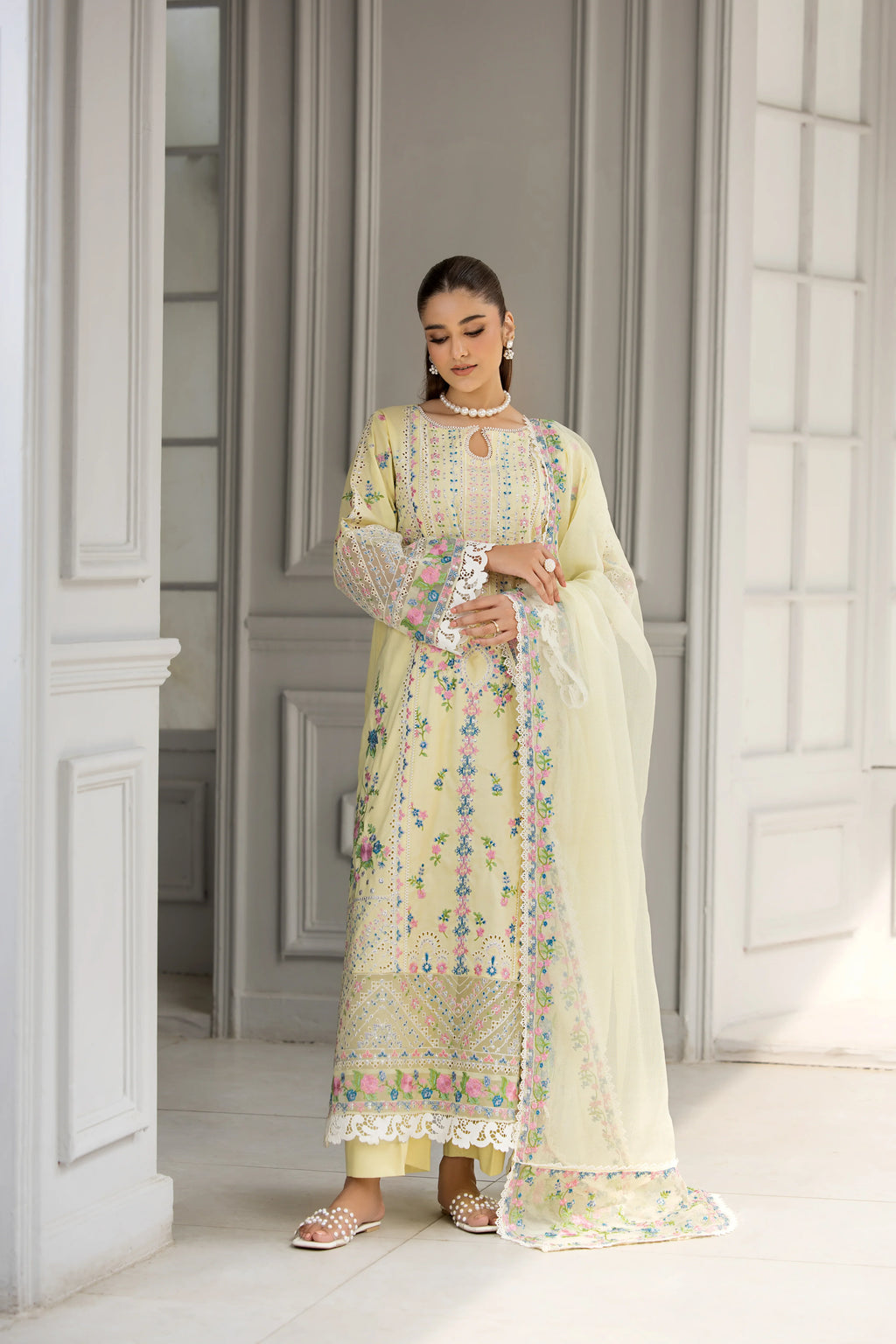 Nimora - Soft Glow in Pastel