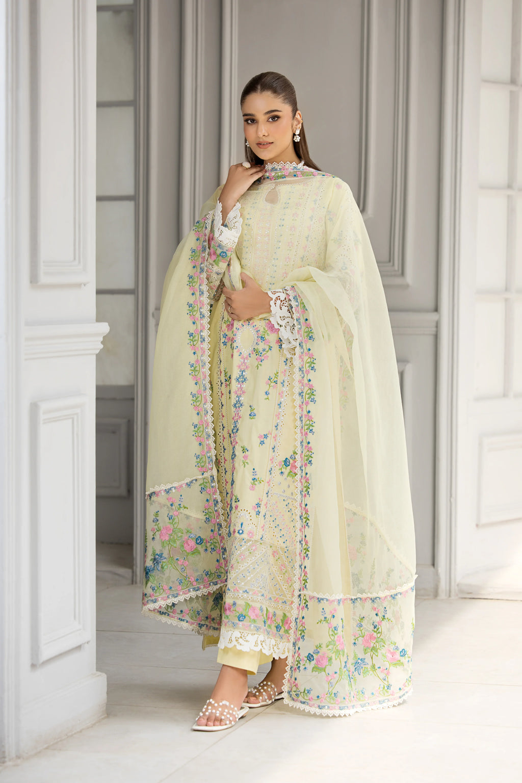 Nimora - Soft Glow in Pastel