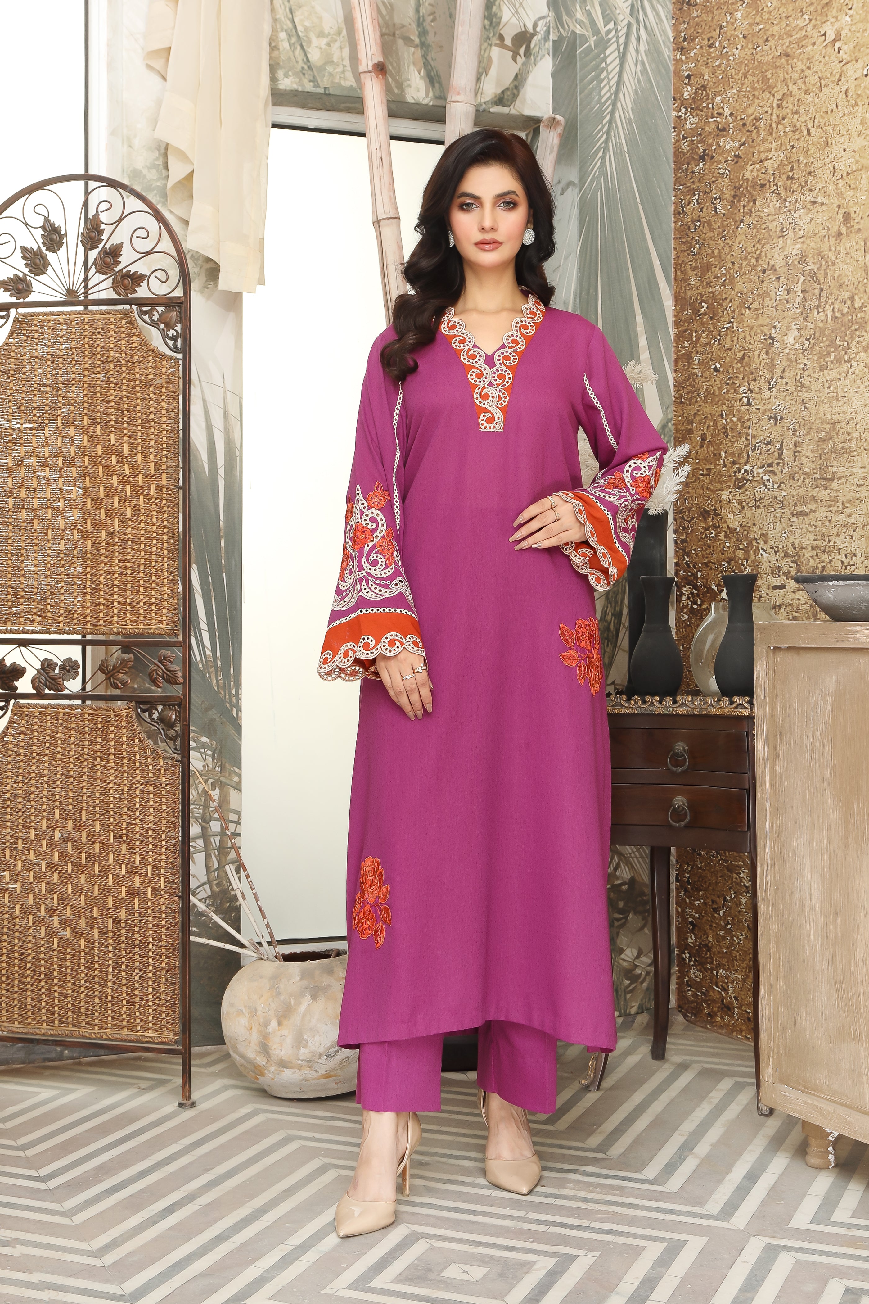 Stylish Two-Piece Karandi Ensemble