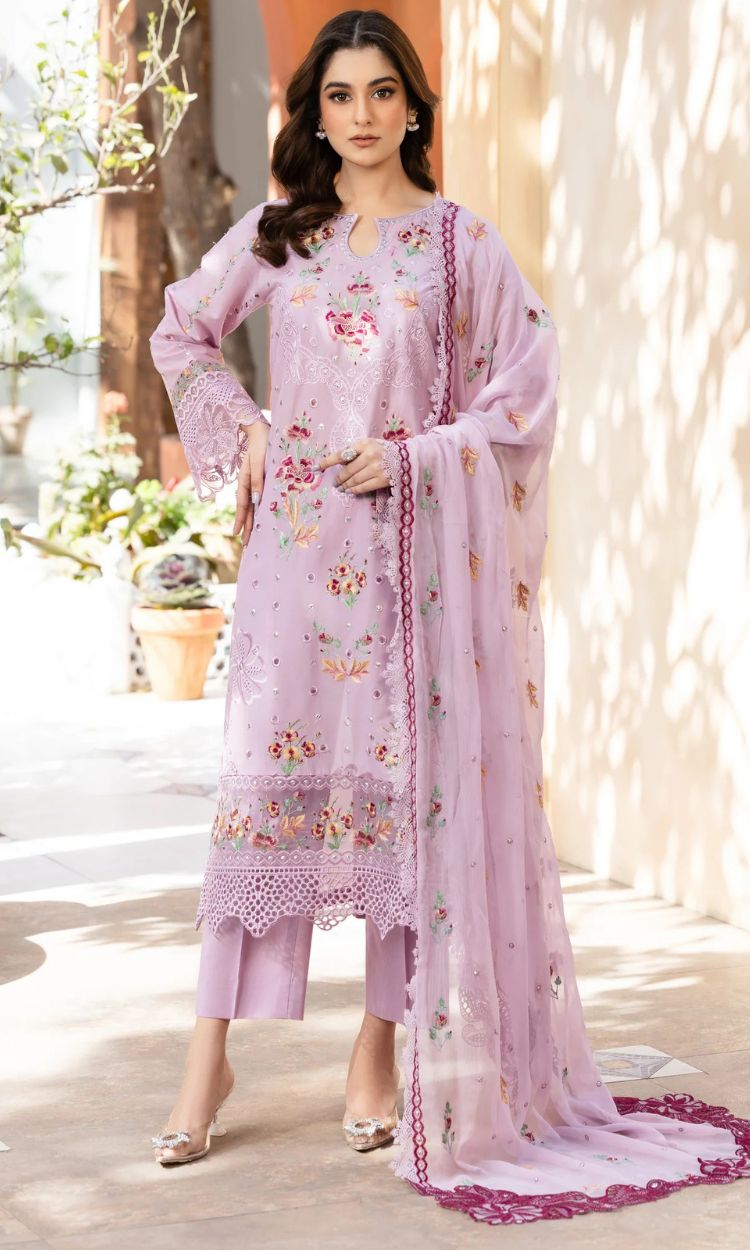 Gul E Kasni – Timeless Elegance in Soft Lilac PRET