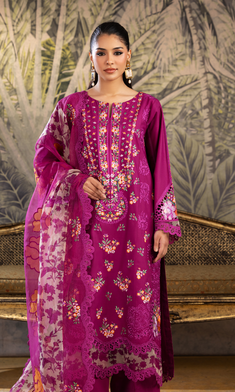 Tulip – Magenta Embroidered Lawn 3 Piece Suit