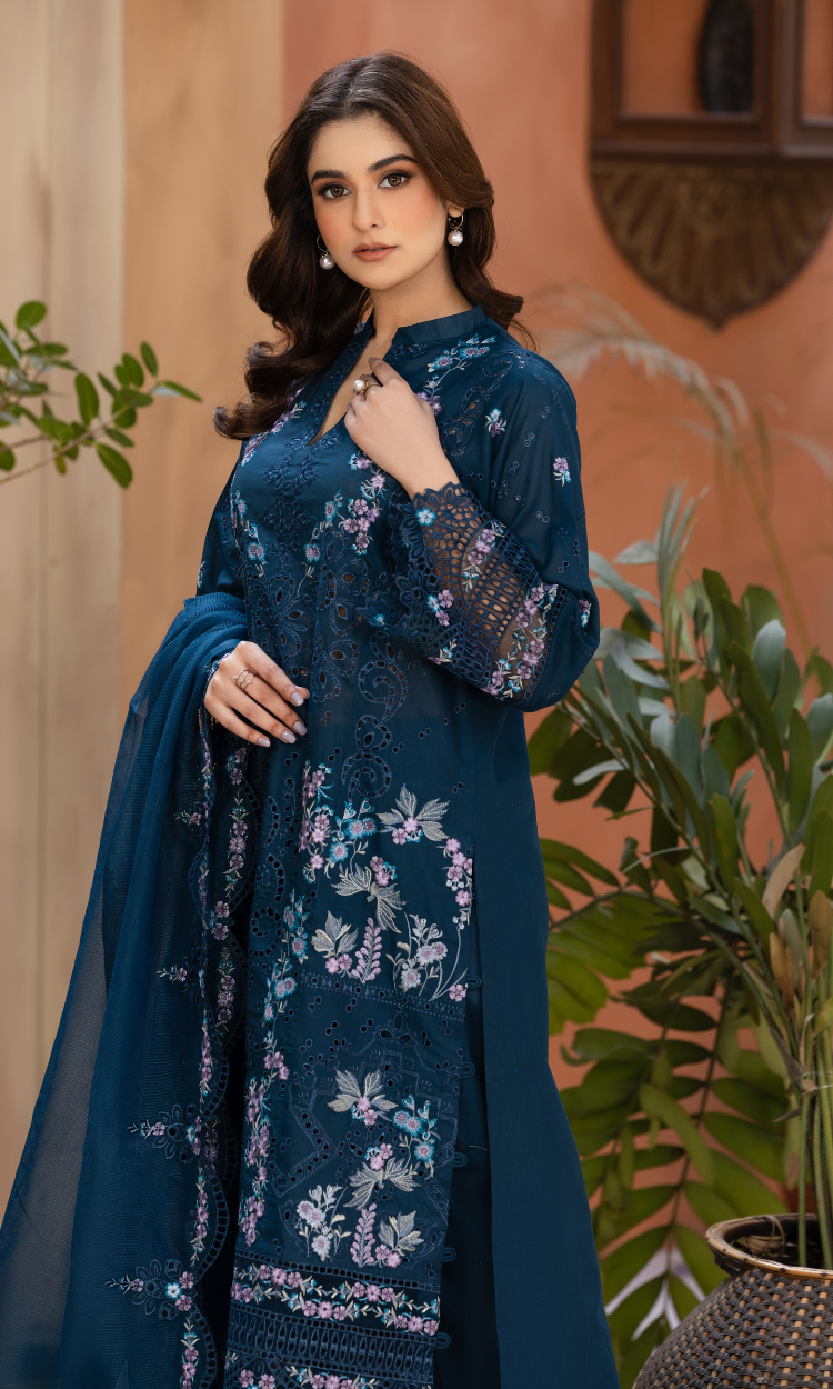 Neel Pari – The Essence of Deep Blue Elegance